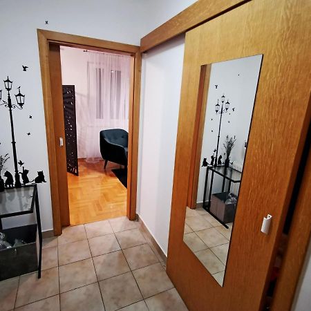 Passenger Self Check-In Apartment Osijek Exterior foto