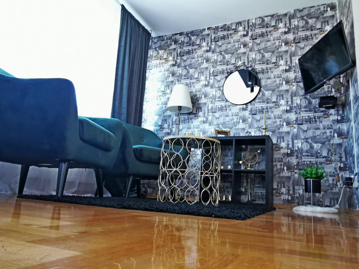 Passenger Self Check-In Apartment Osijek Exterior foto