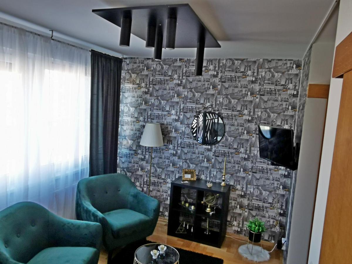 Passenger Self Check-In Apartment Osijek Exterior foto